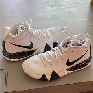 kyrie basketball shoes